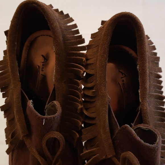 Shoes - Picture 4 of 8